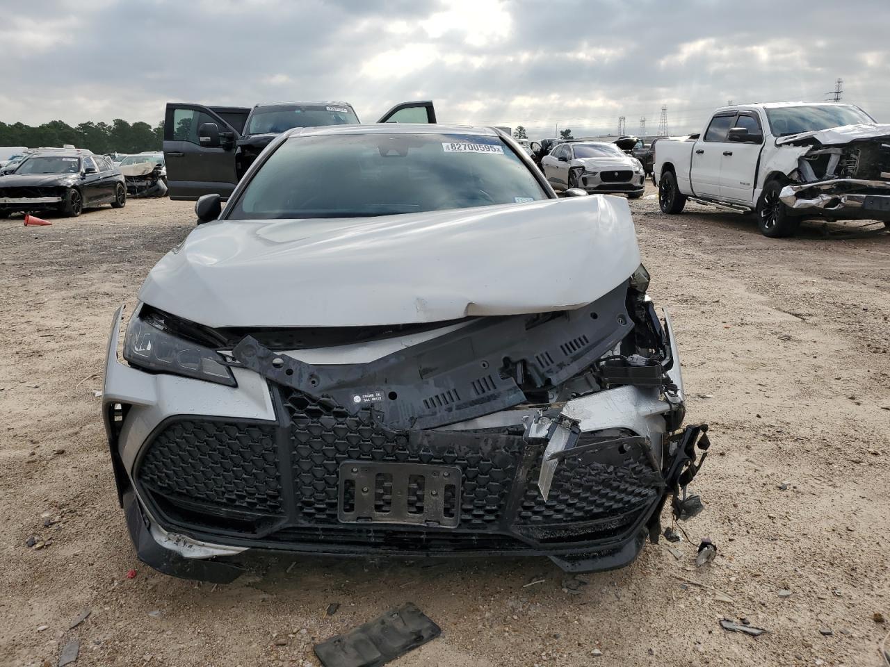 2020 TOYOTA Avalon