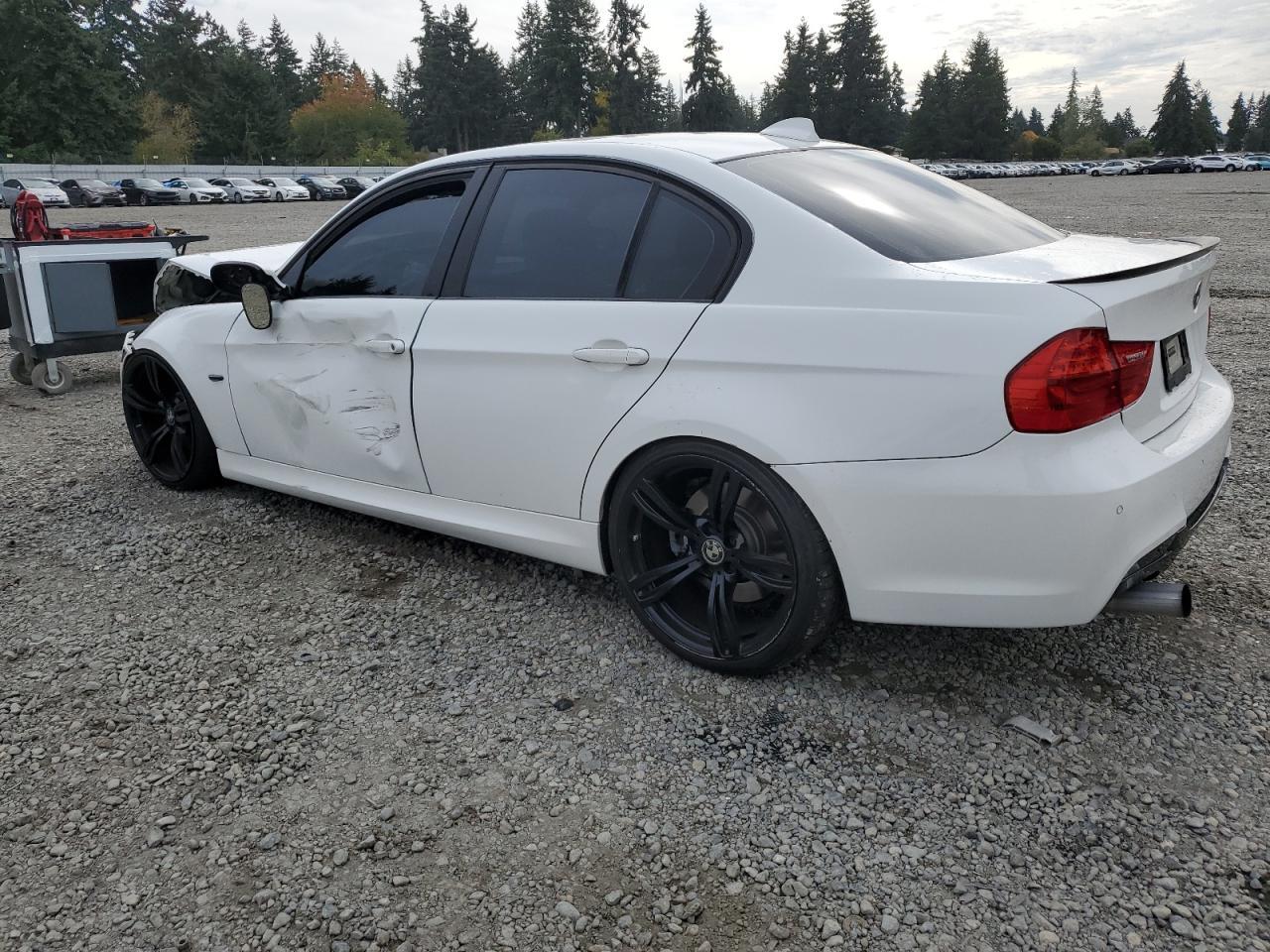 2010 BMW 3 SERIES