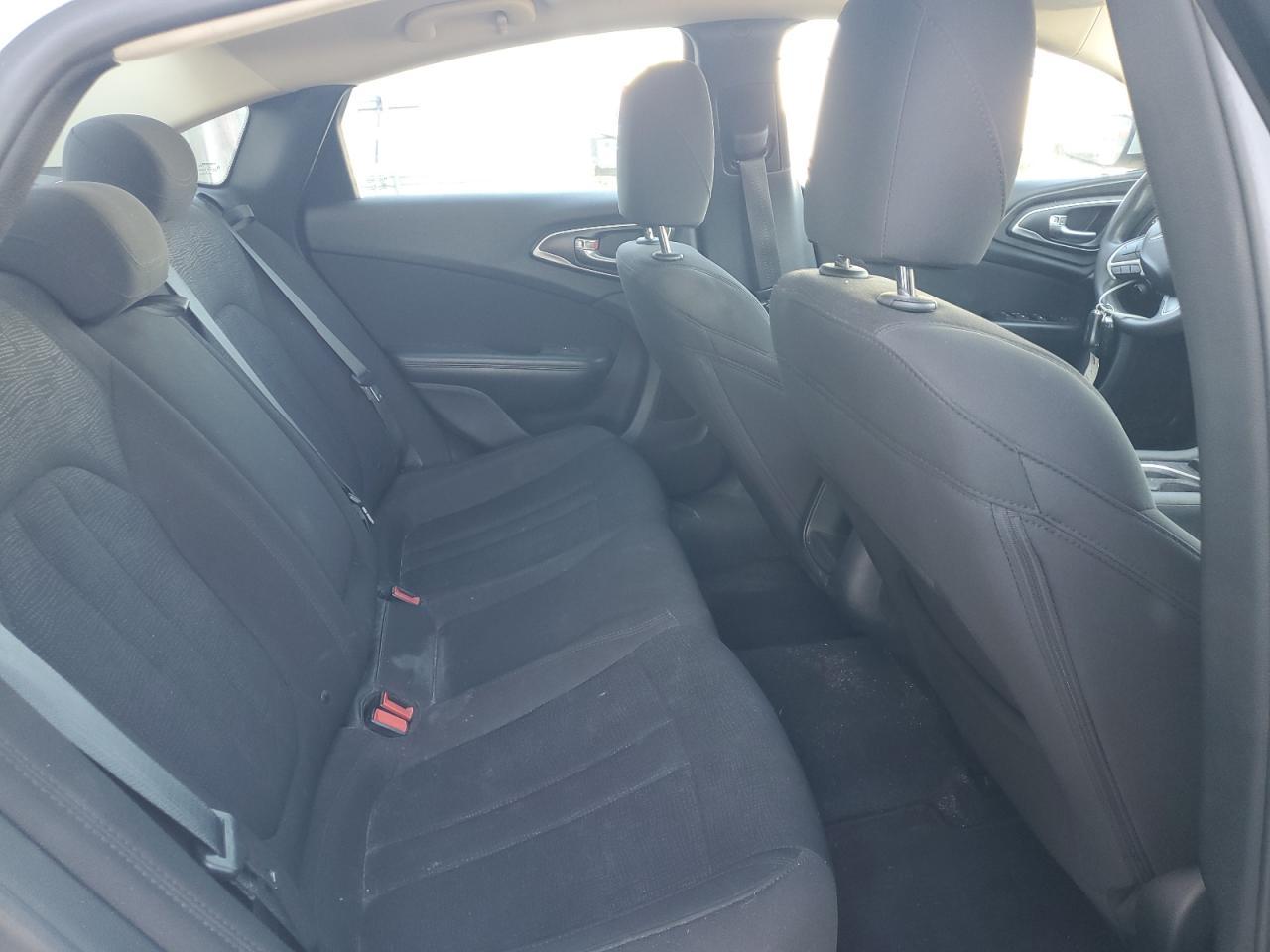 2015 CHRYSLER 200