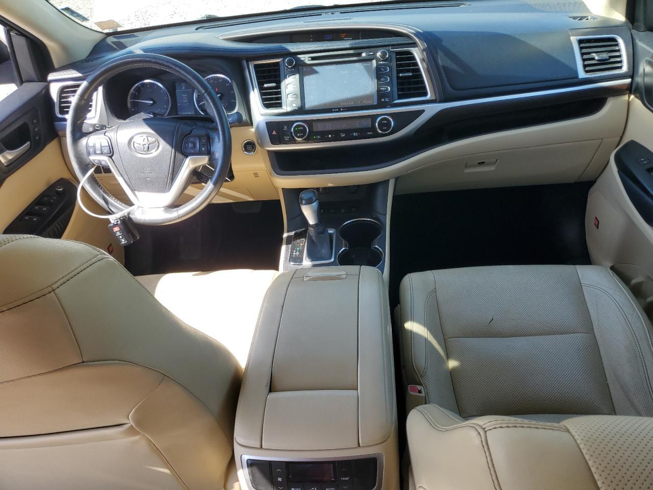 2014 TOYOTA HIGHLANDER