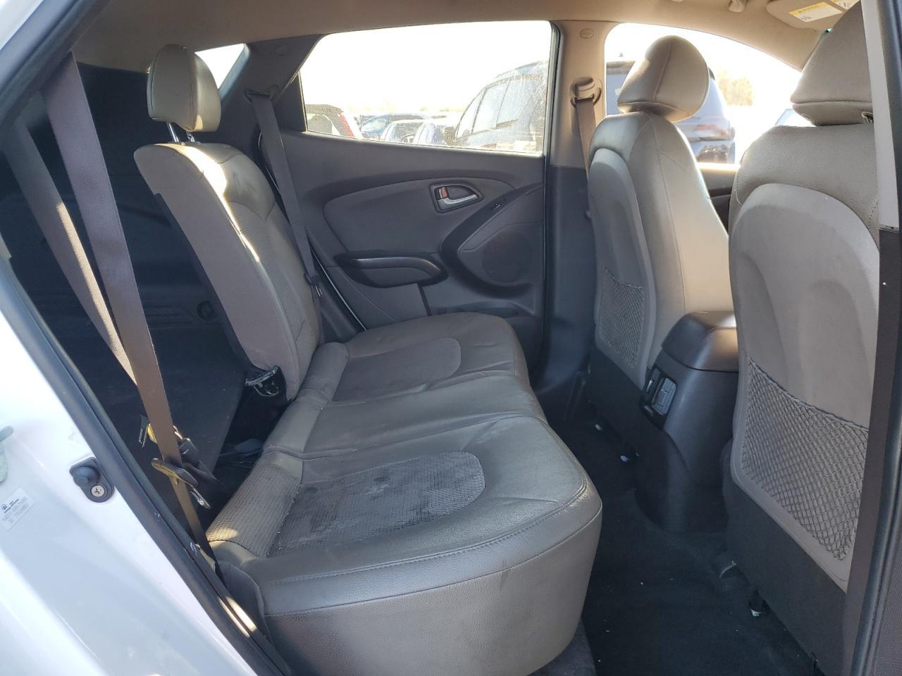 2015 HYUNDAI TUCSON