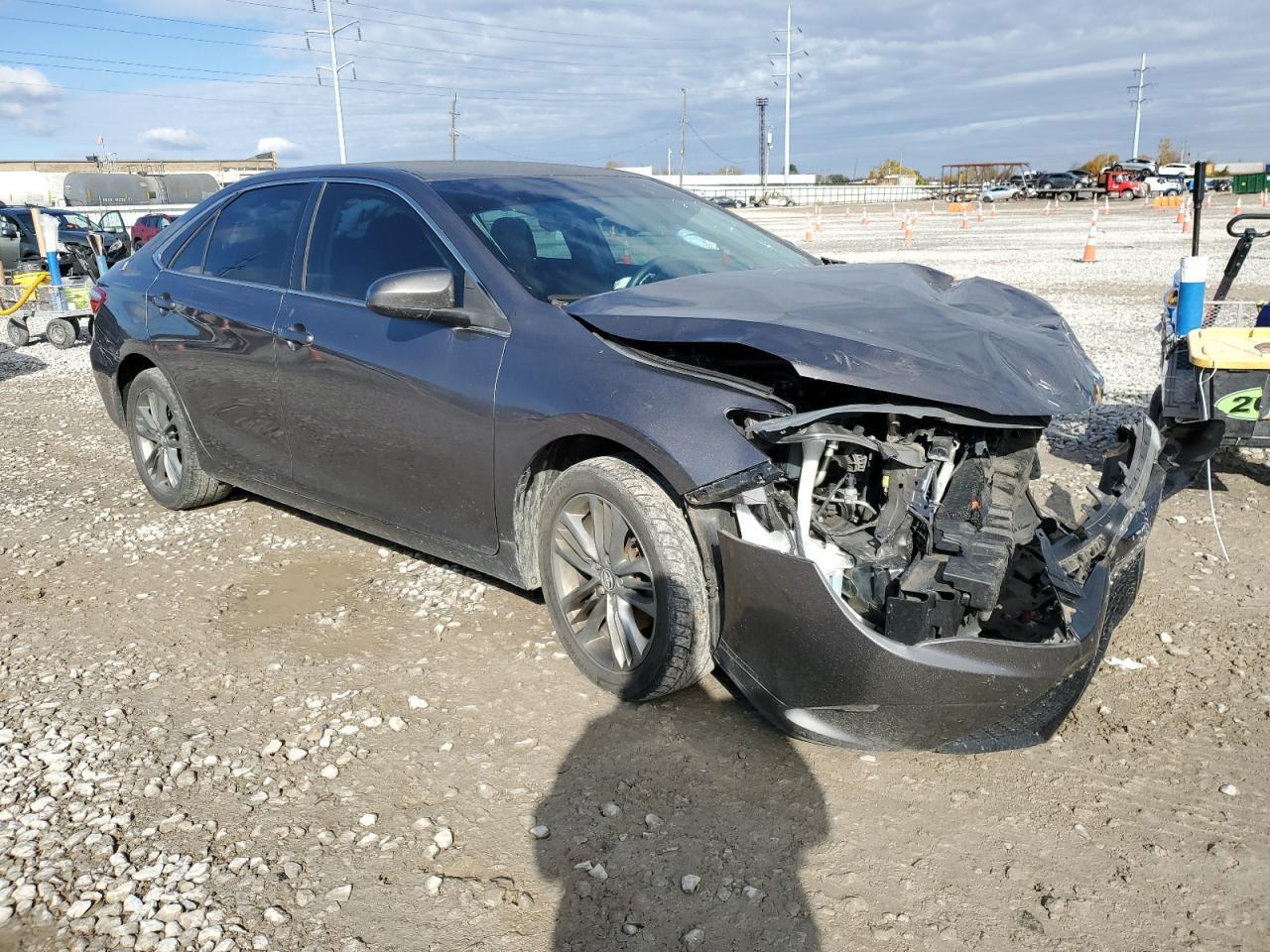 2016 TOYOTA CAMRY