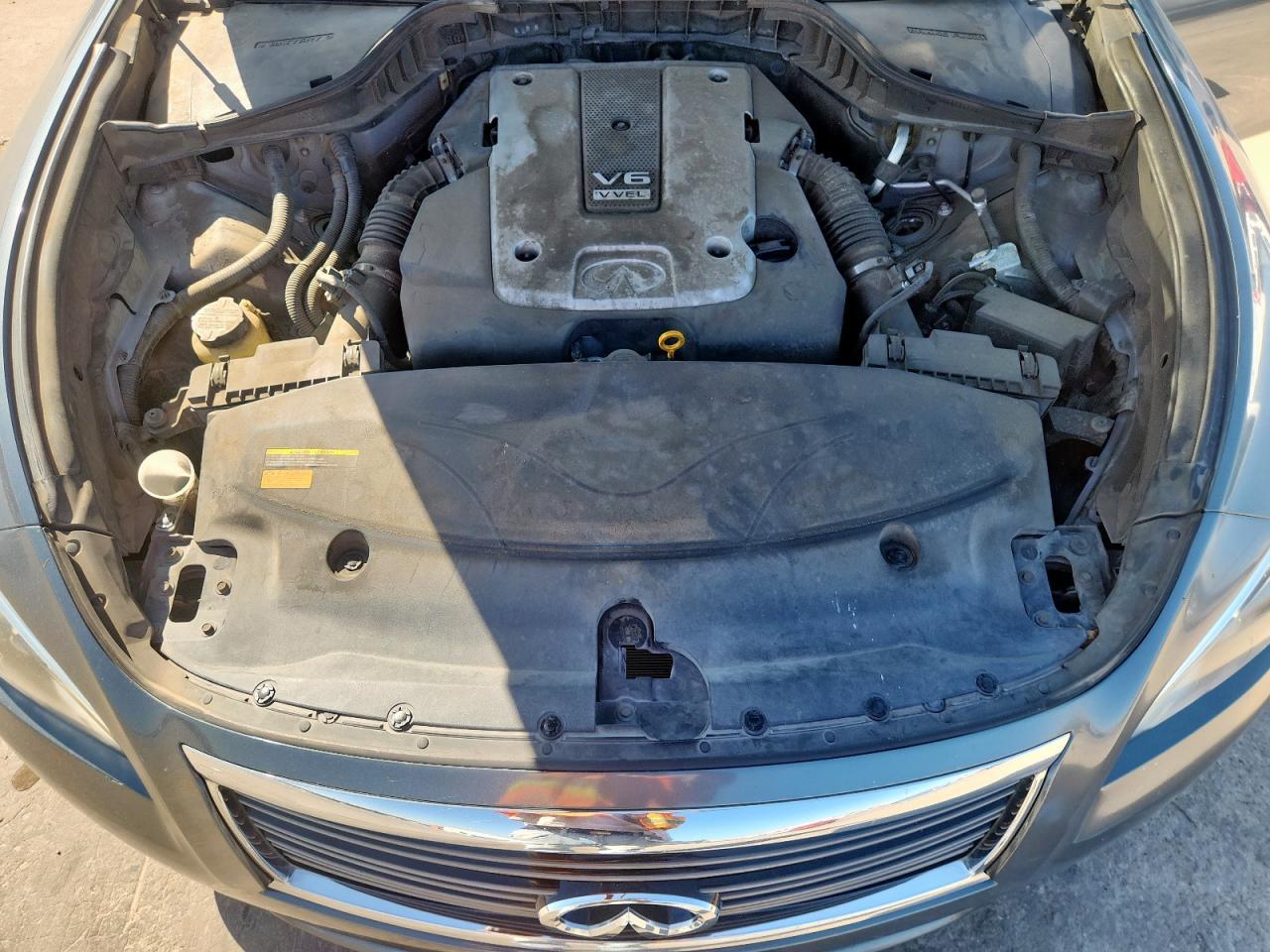 2011 INFINITI M37