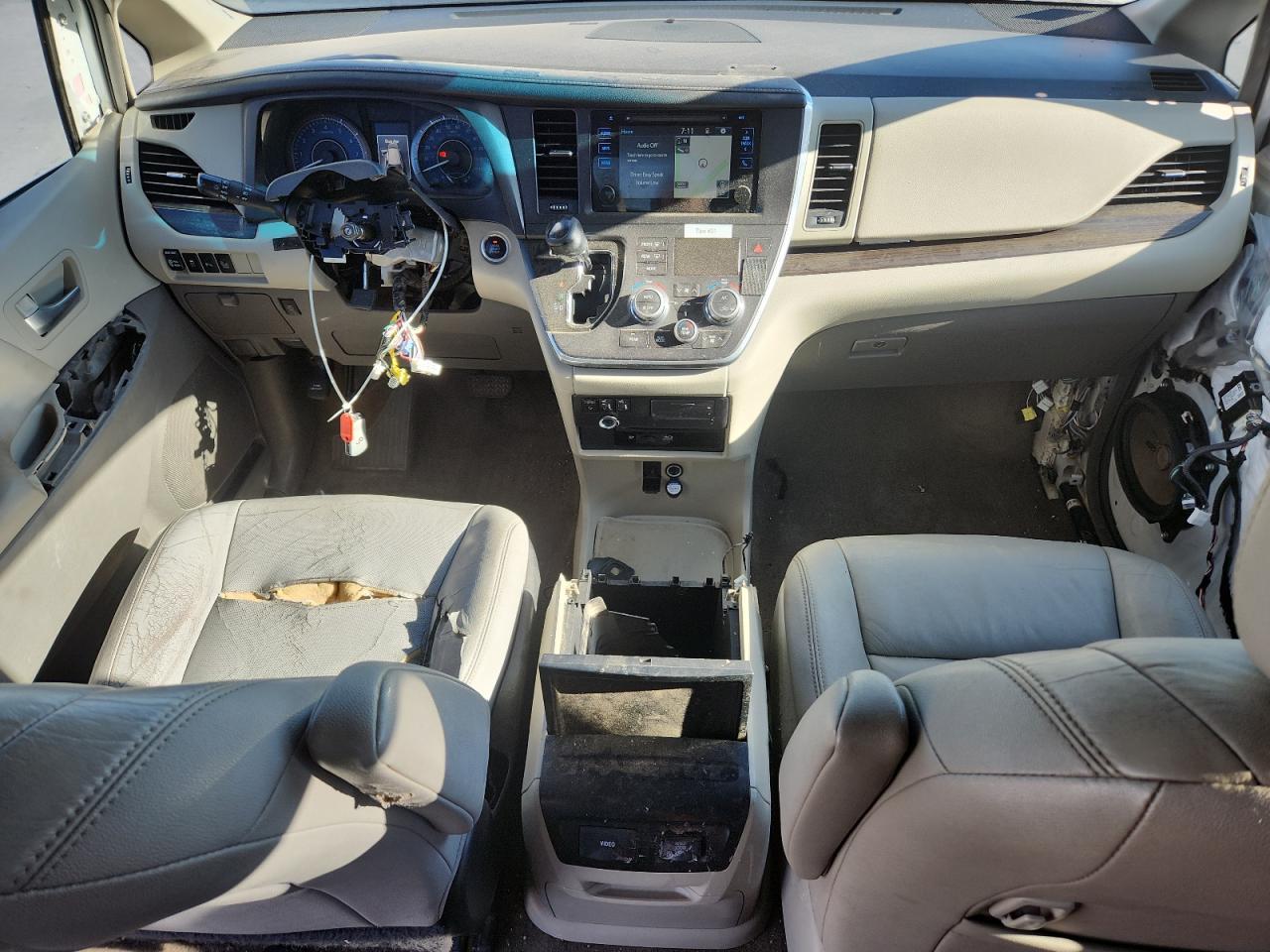 2017 TOYOTA SIENNA