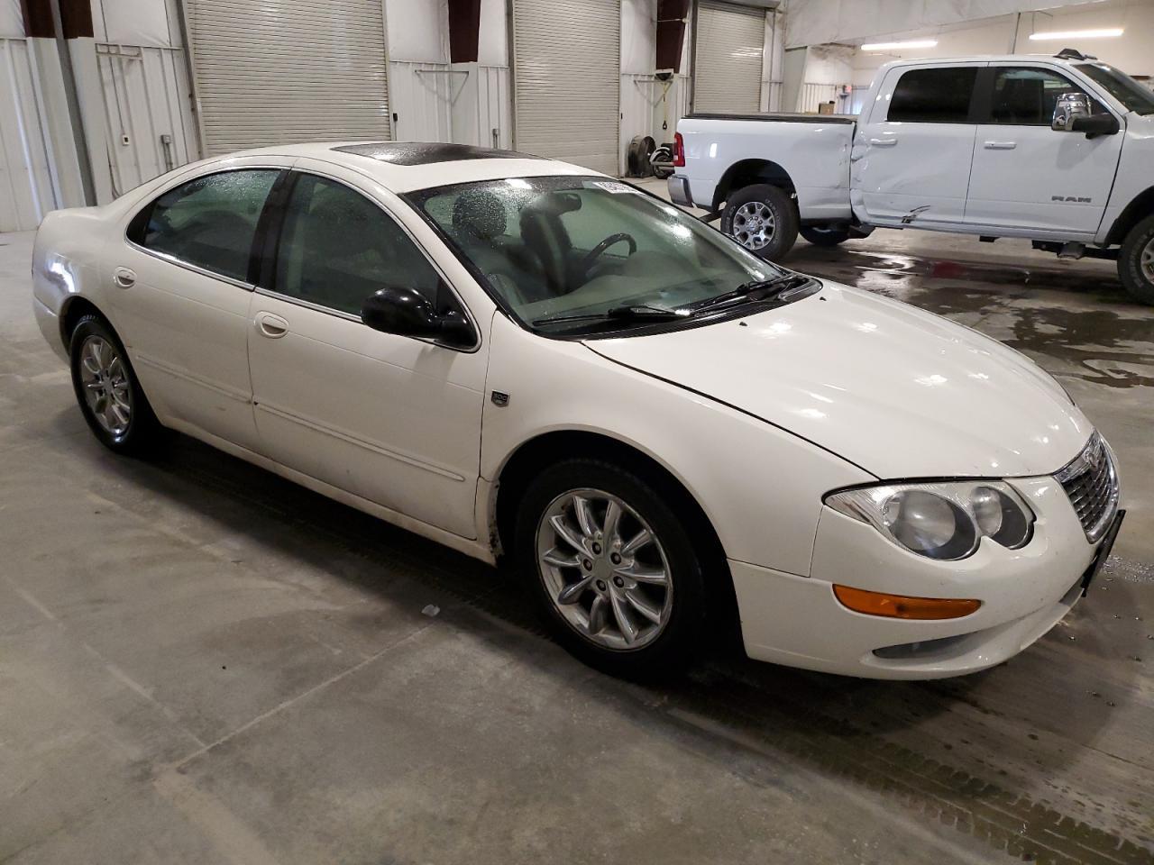 2004 CHRYSLER 300m