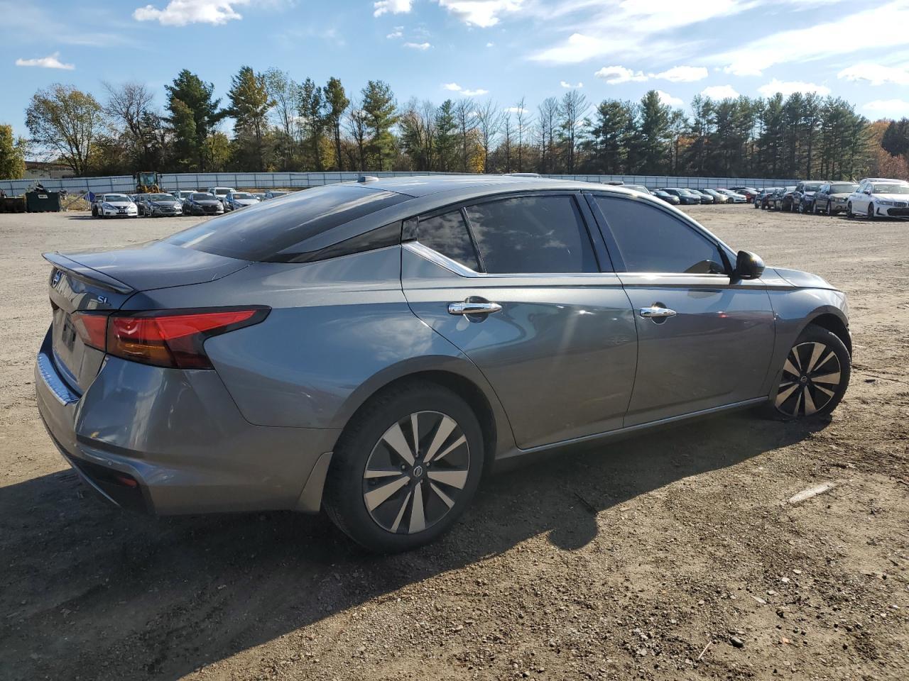 2022 NISSAN ALTIMA