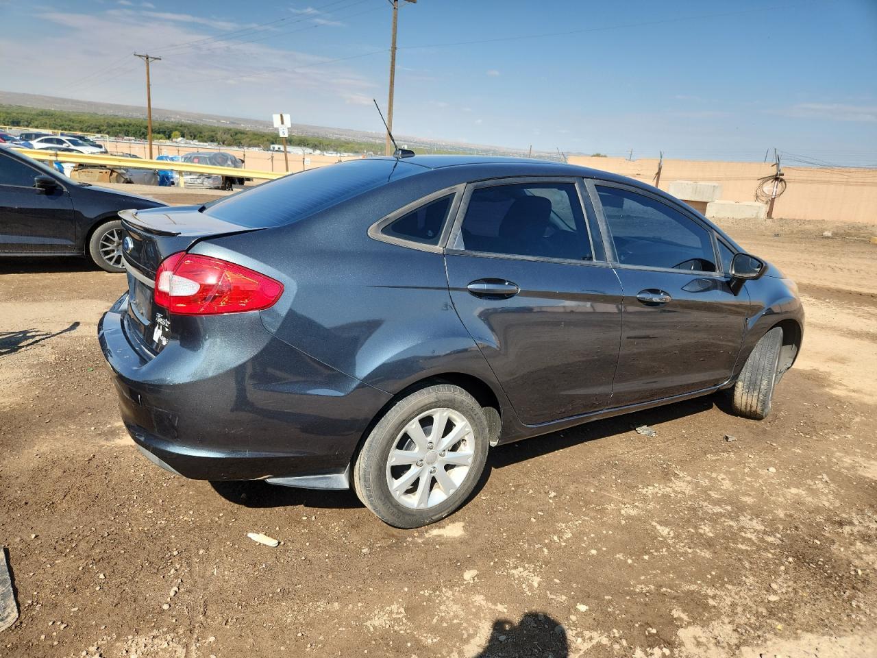 2011 FORD Fiesta