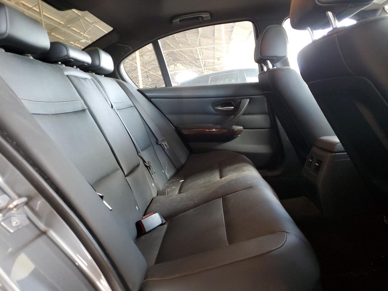 2010 BMW 3 SERIES