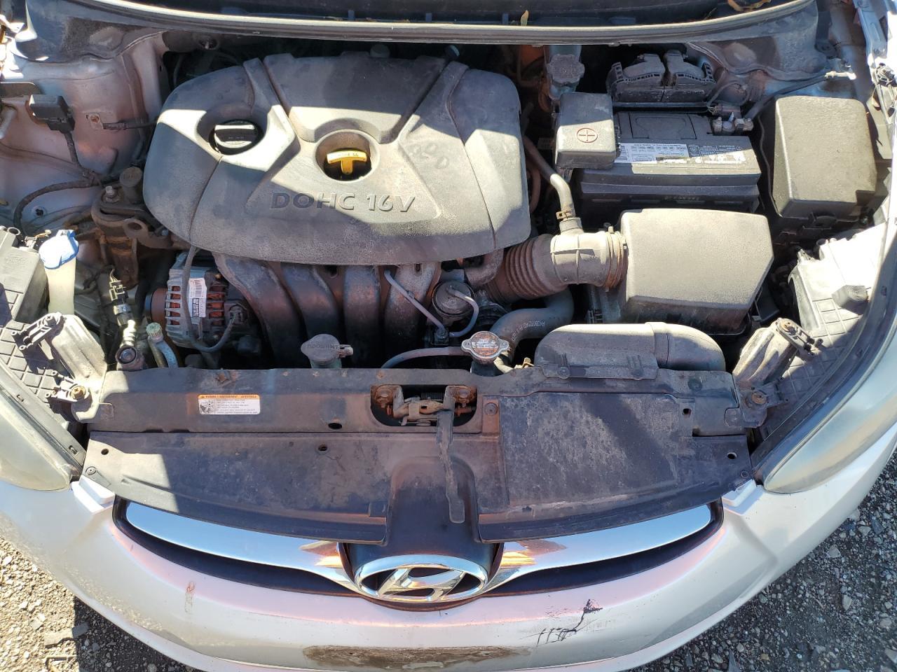 2012 HYUNDAI ELANTRA