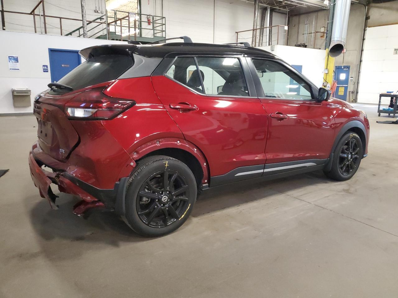2021 NISSAN KICKS