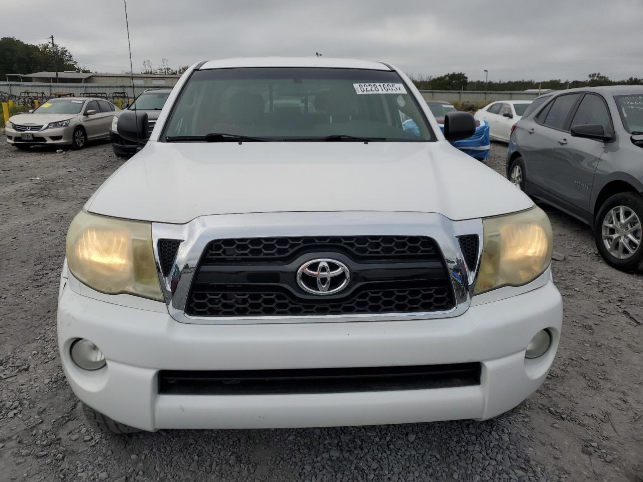 2011 TOYOTA TACOMA