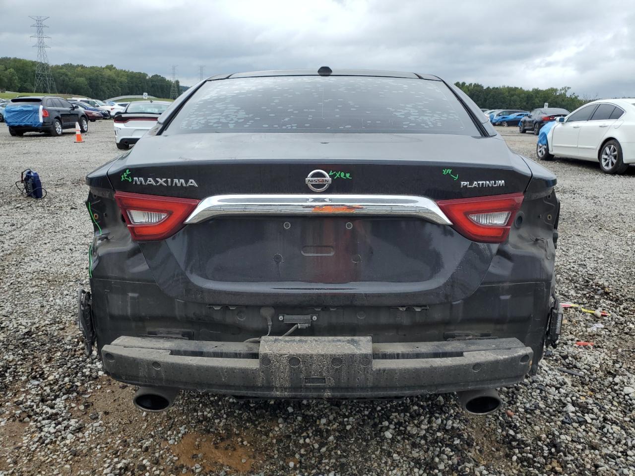 2017 NISSAN Maxima