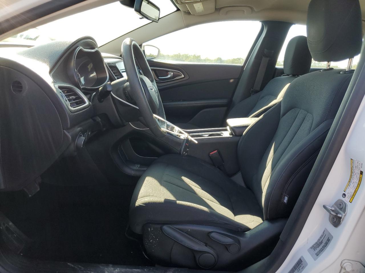 2016 CHRYSLER 200