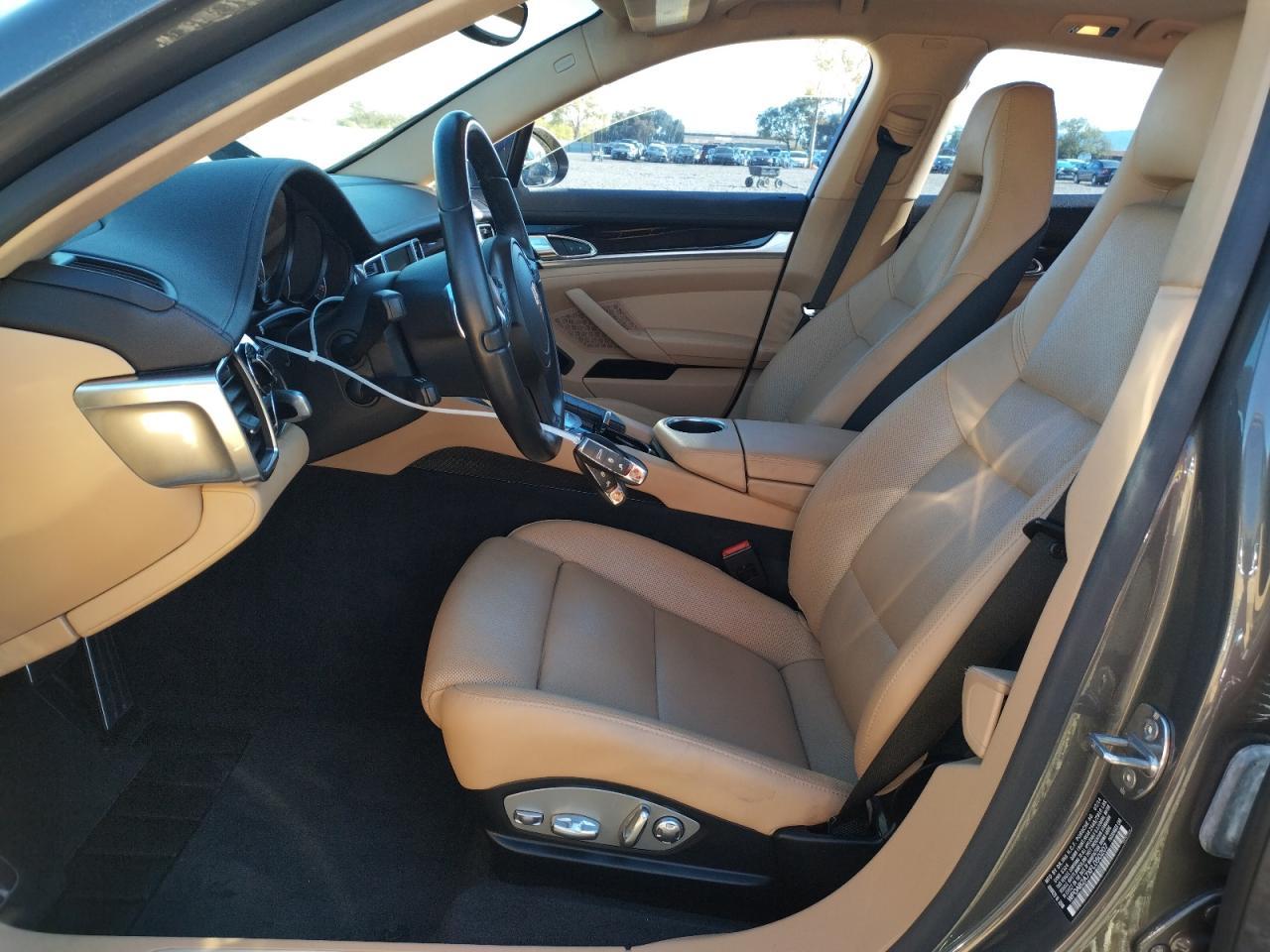 2015 PORSCHE Panamera