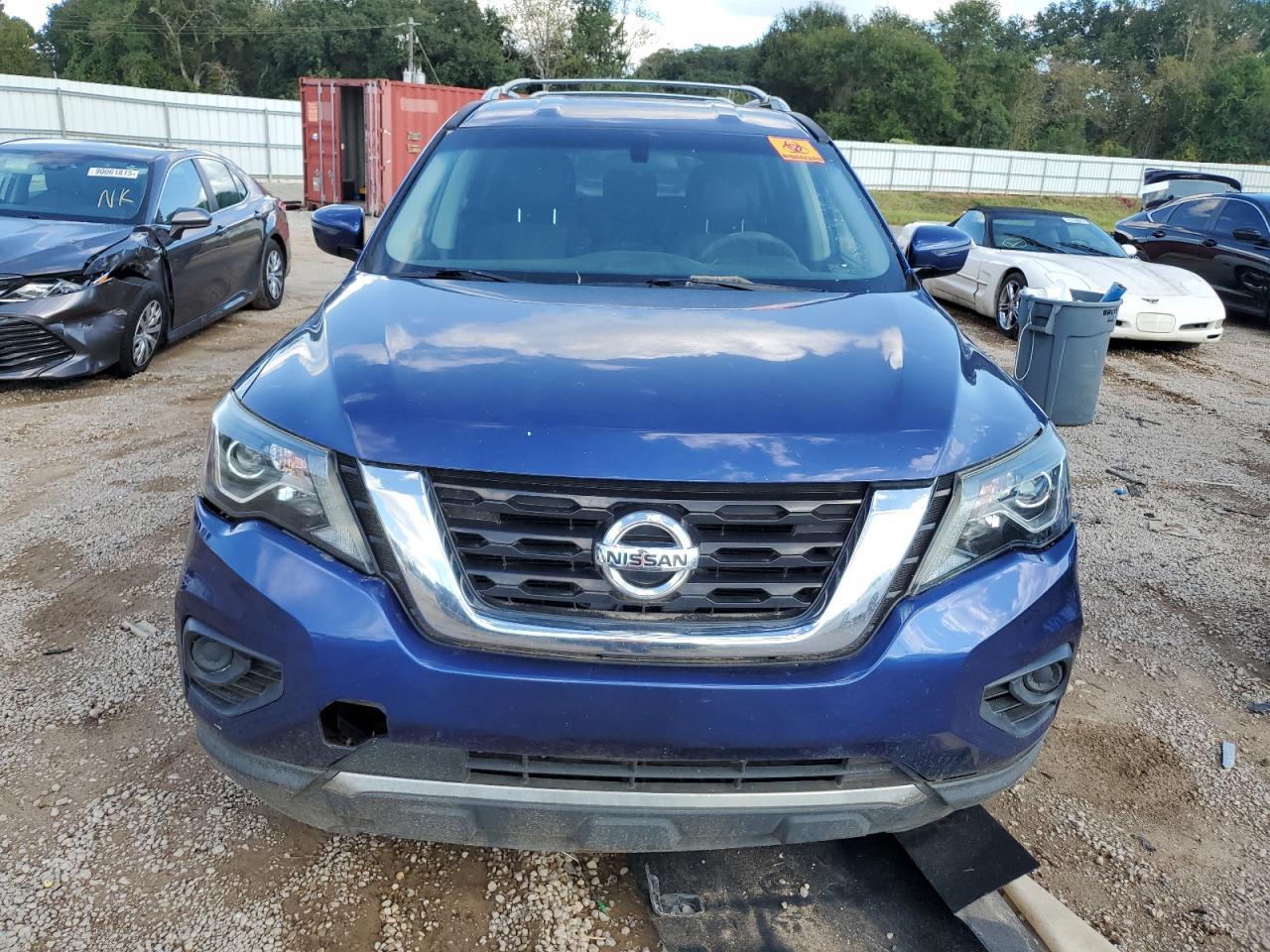 2017 NISSAN PATHFINDER