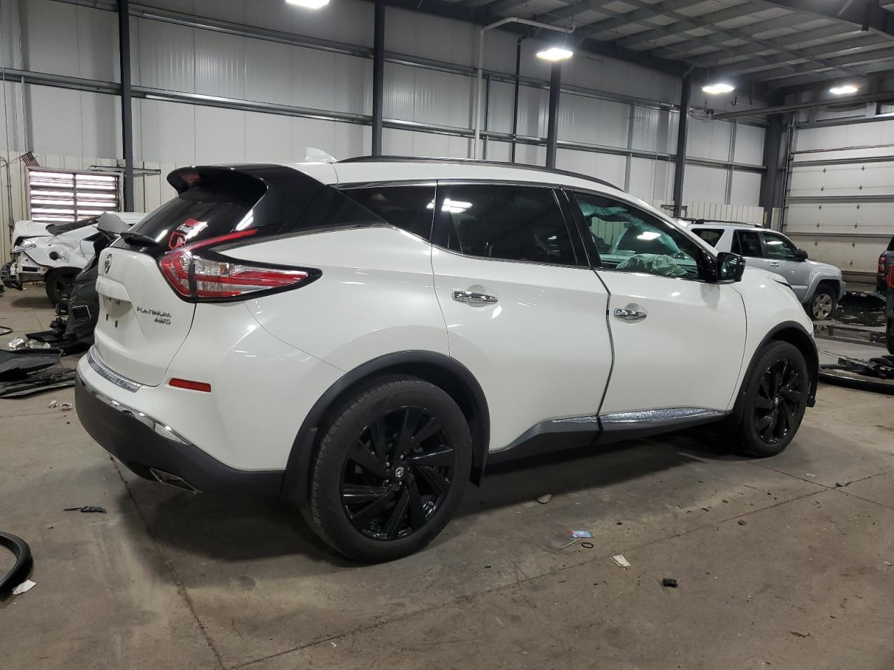 2017 NISSAN MURANO