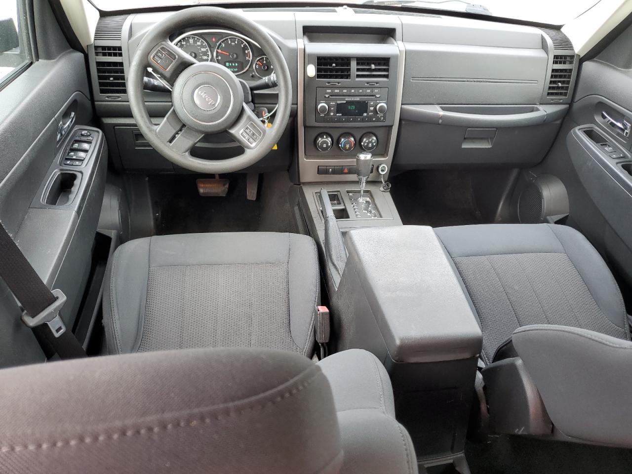 2012 JEEP Liberty