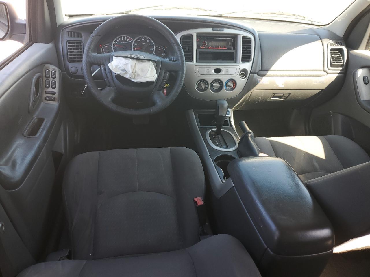 2006 MAZDA Tribute