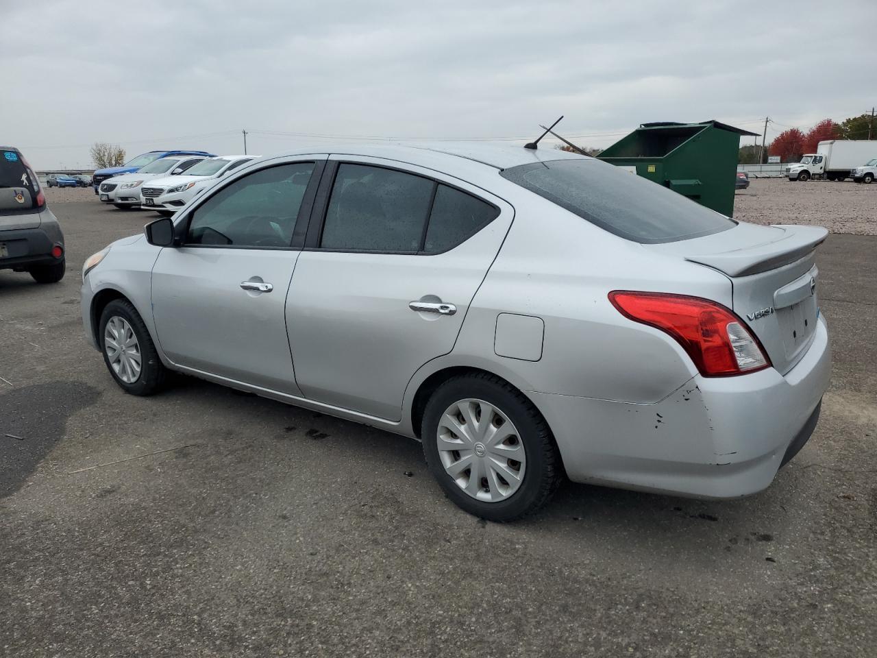 2015 NISSAN VERSA