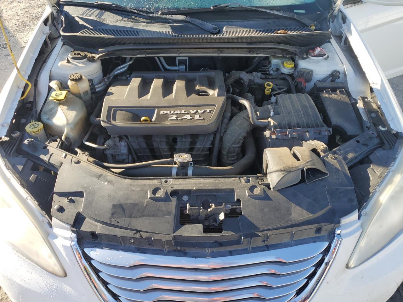 2014 CHRYSLER 200