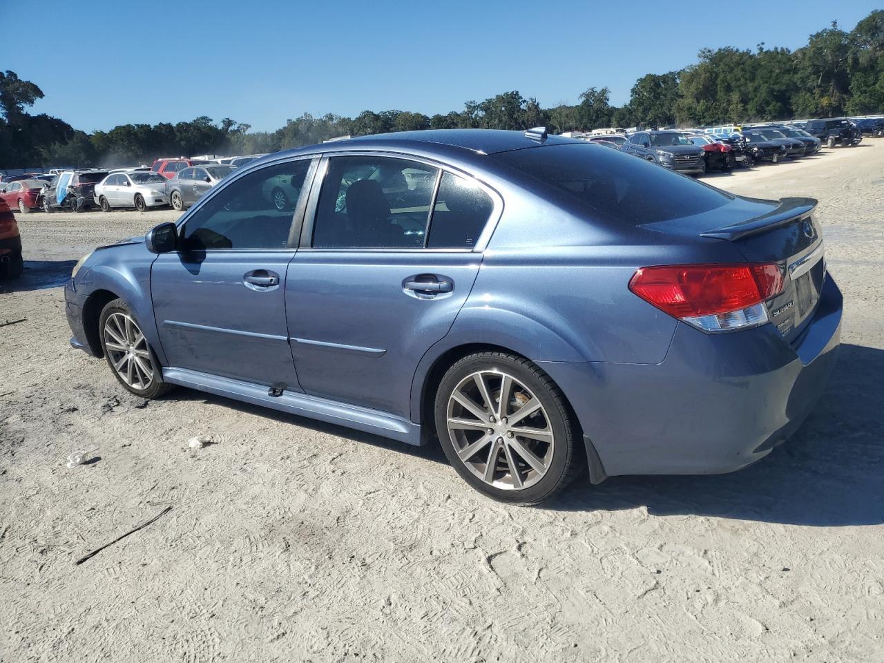 2014 SUBARU Legacy