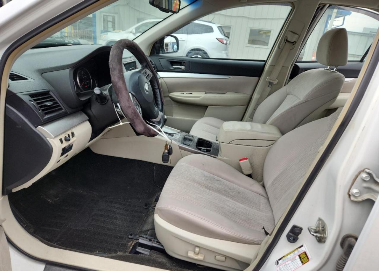 2013 SUBARU Legacy