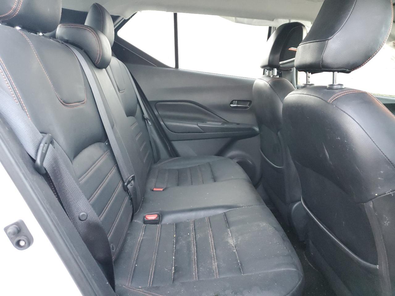 2019 NISSAN KICKS