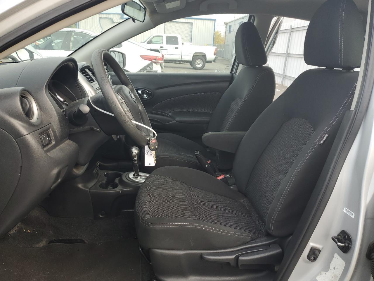 2017 NISSAN VERSA