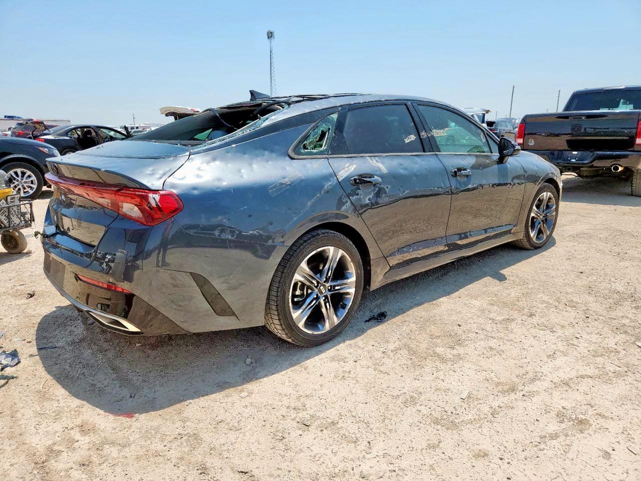 2021 KIA K5