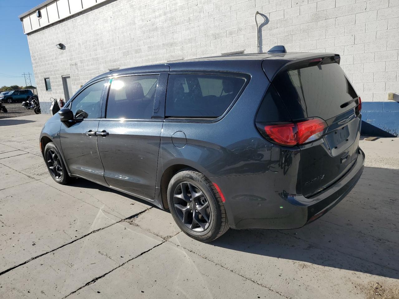 2020 CHRYSLER Pacifica