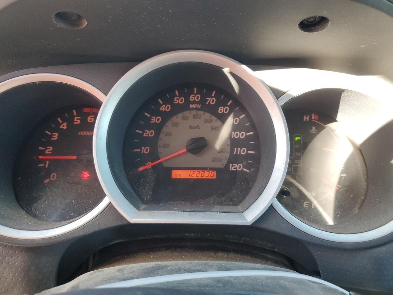 2011 TOYOTA TACOMA