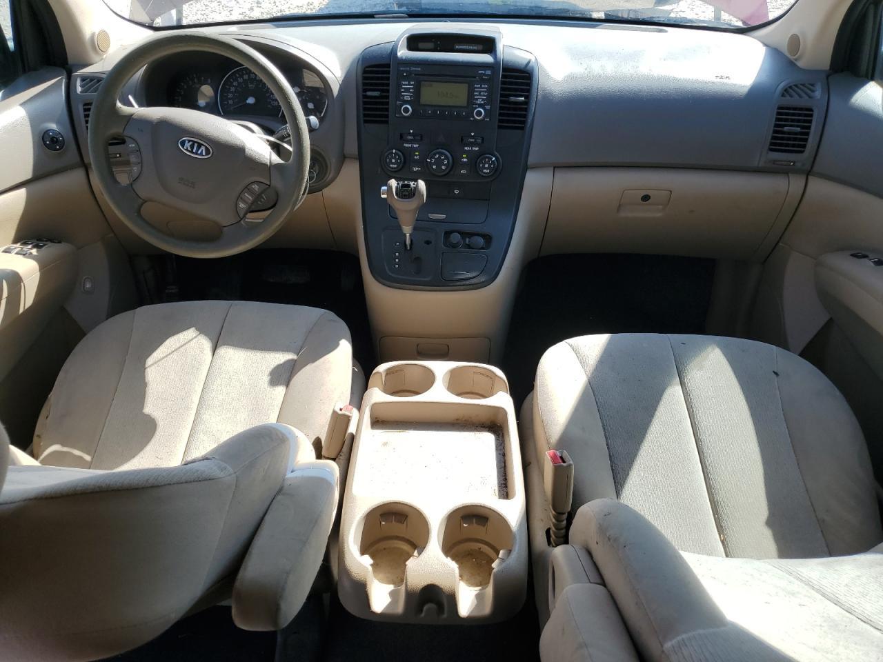 2011 KIA SEDONA