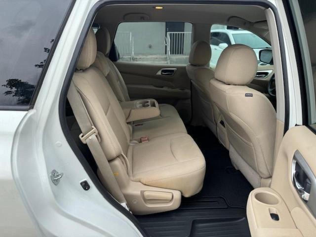 2017 NISSAN PATHFINDER