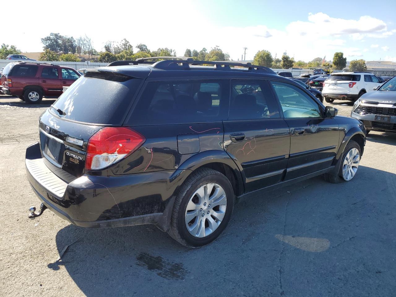 2009 SUBARU Outback
