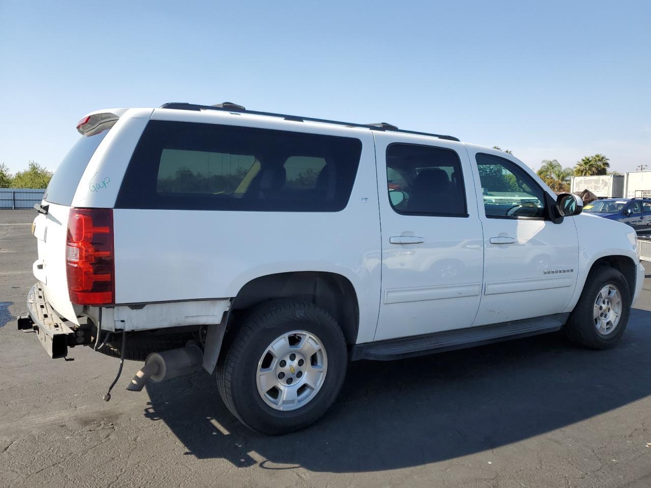 2014 CHEVROLET Suburban