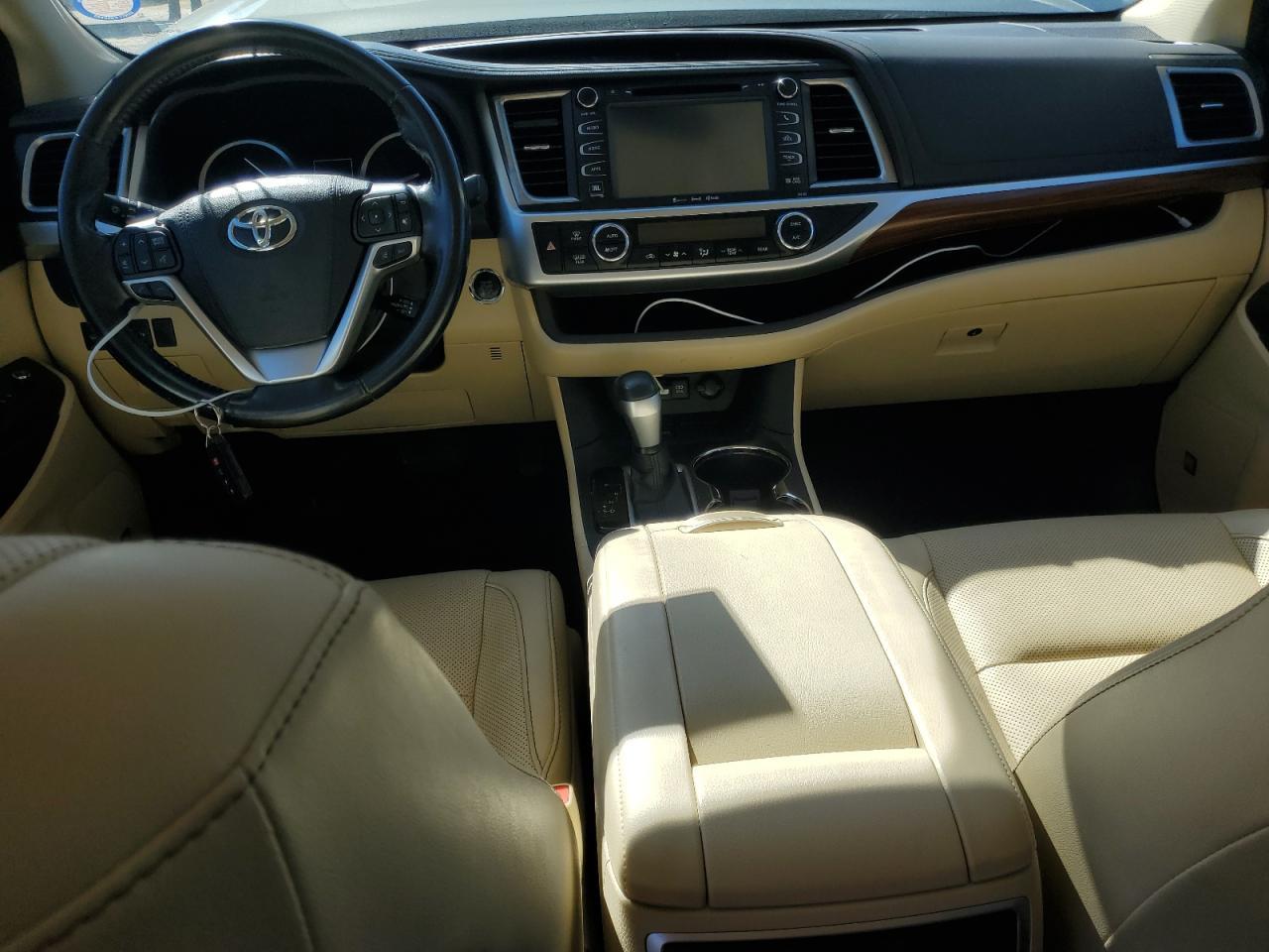 2018 TOYOTA HIGHLANDER