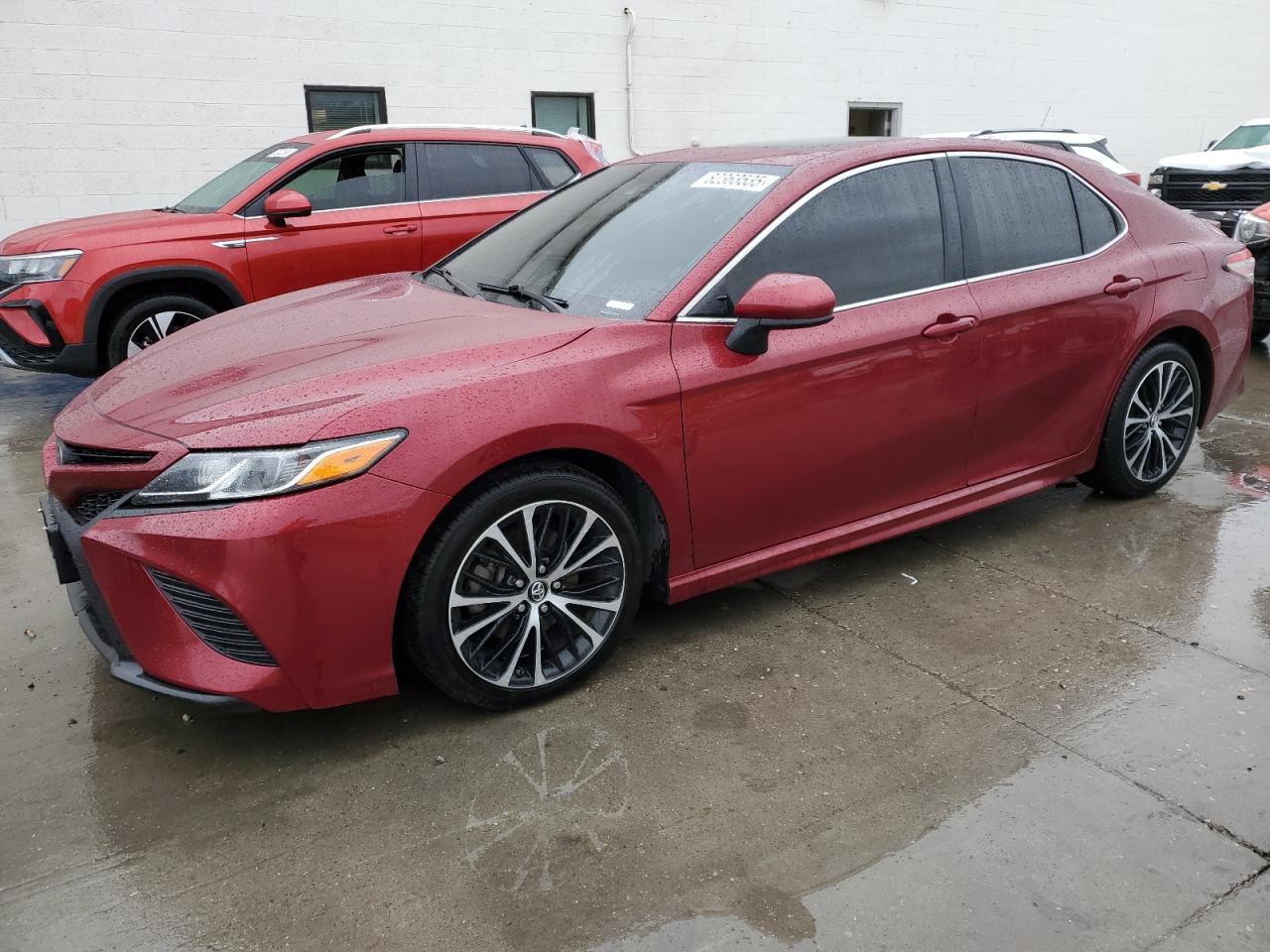 2018 TOYOTA CAMRY