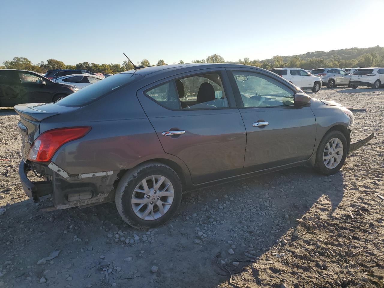 2019 NISSAN VERSA