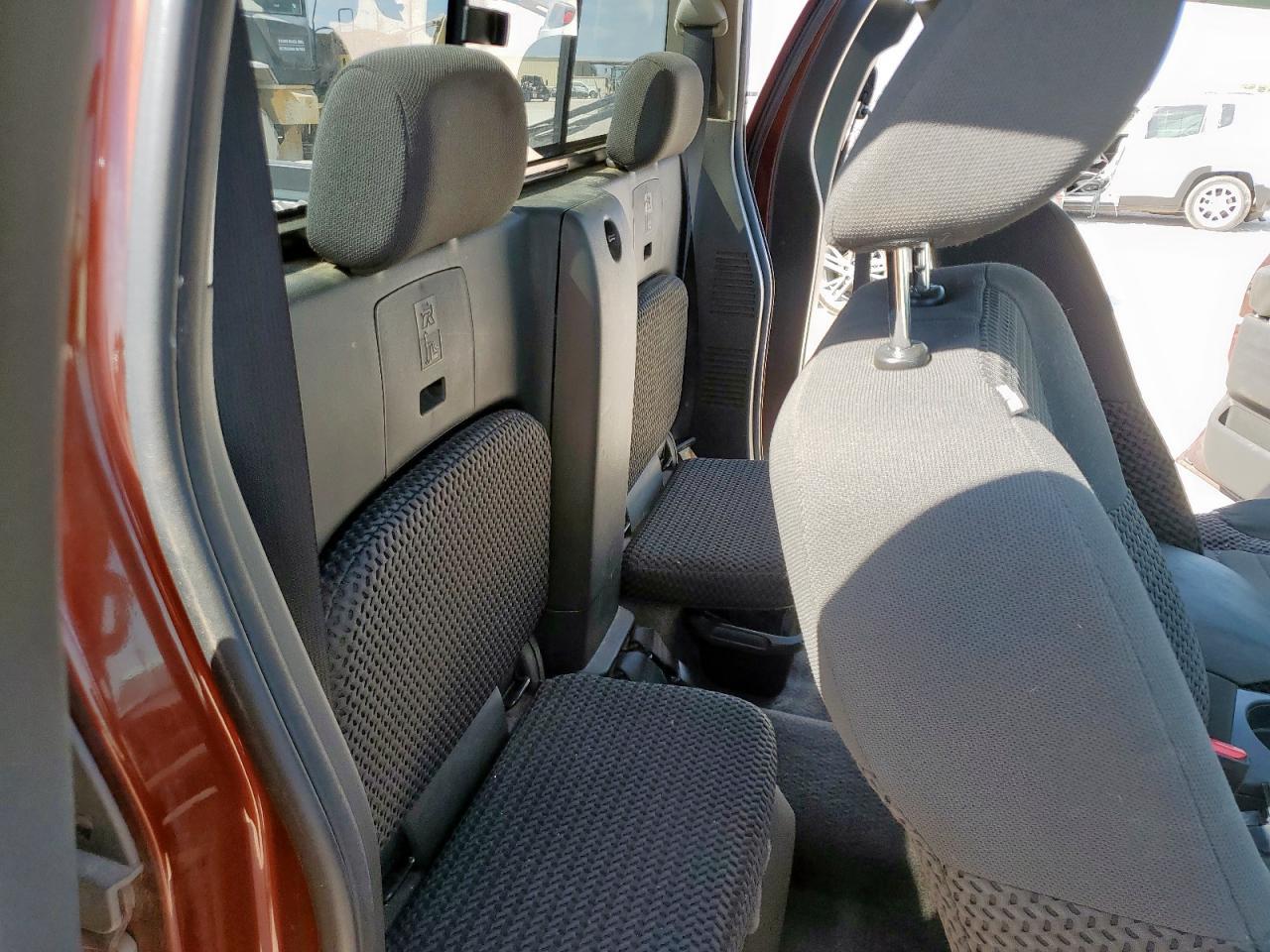 2017 NISSAN Frontier