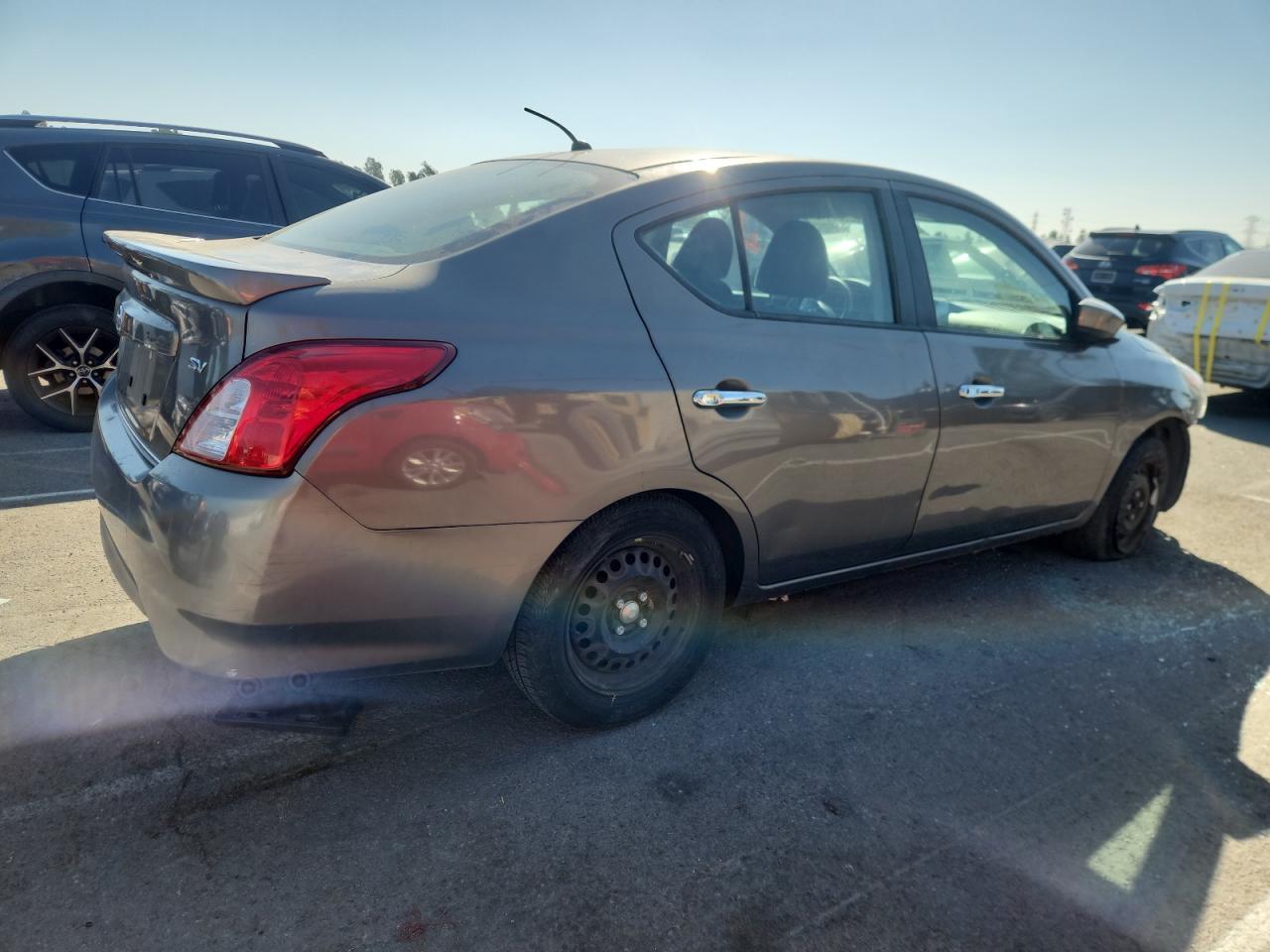 2017 NISSAN VERSA