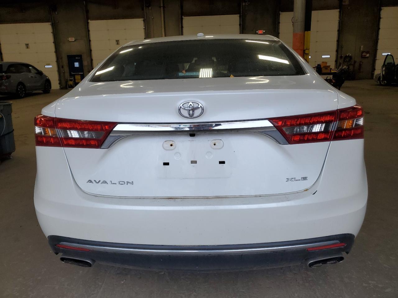 2016 TOYOTA Avalon