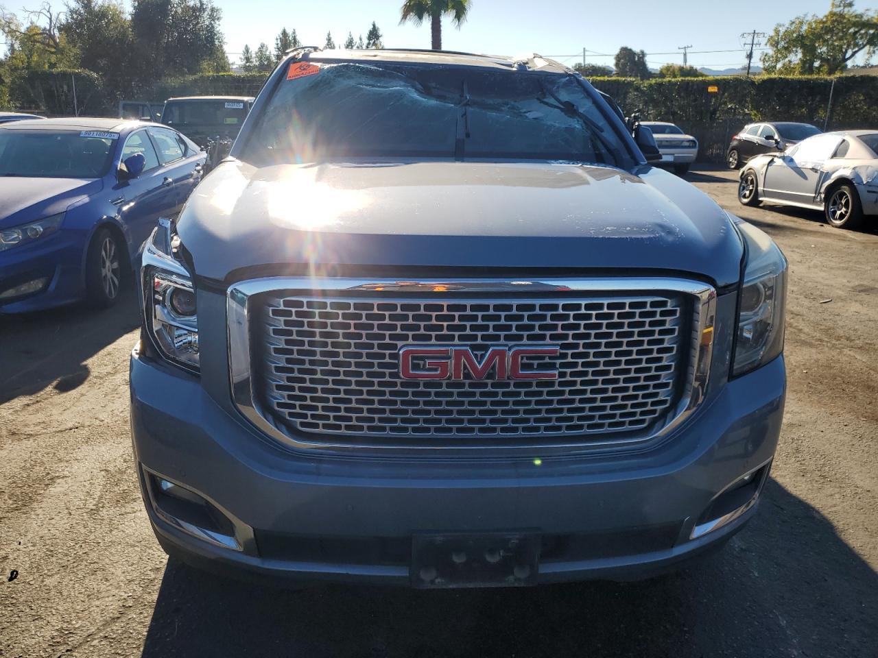 2016 GMC Yukon