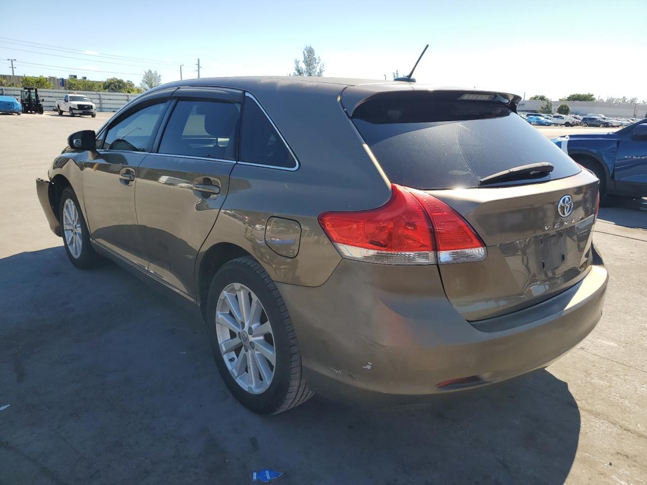 2010 TOYOTA VENZA