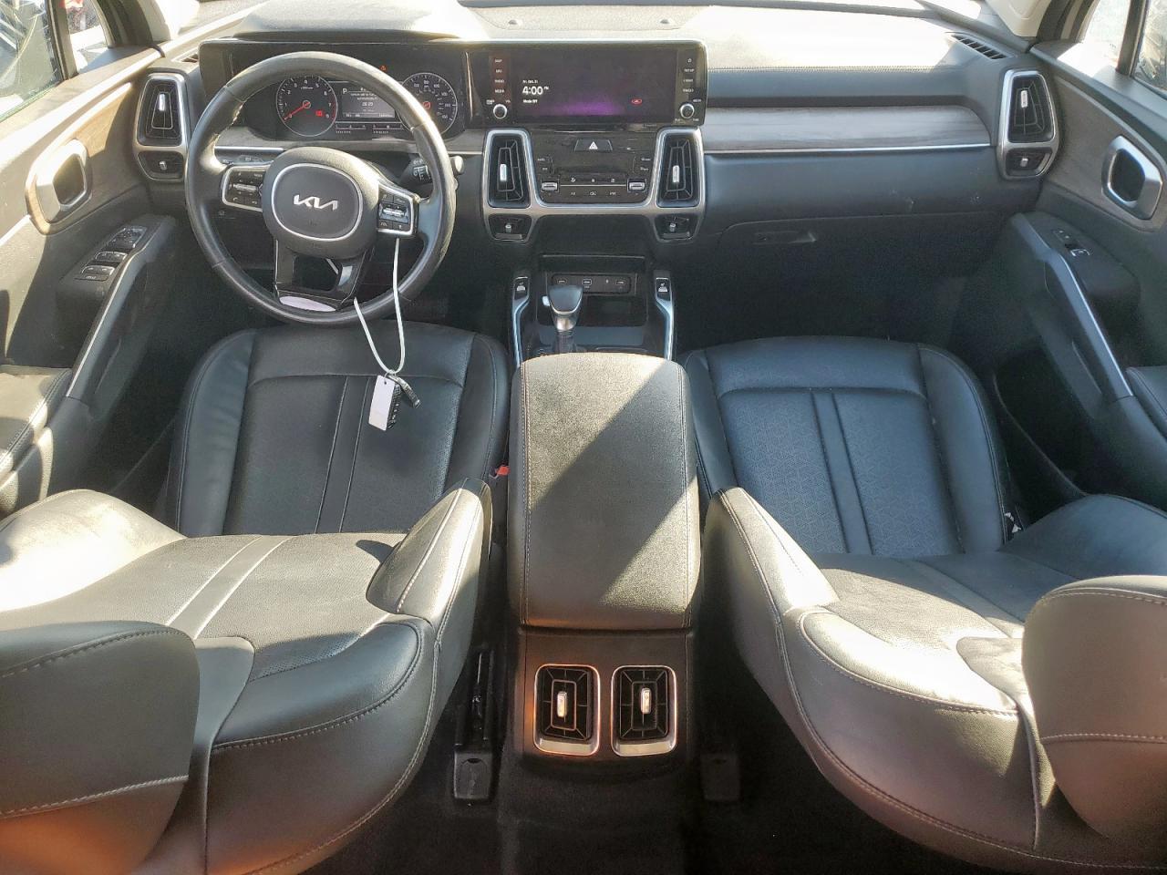 2022 KIA SORENTO