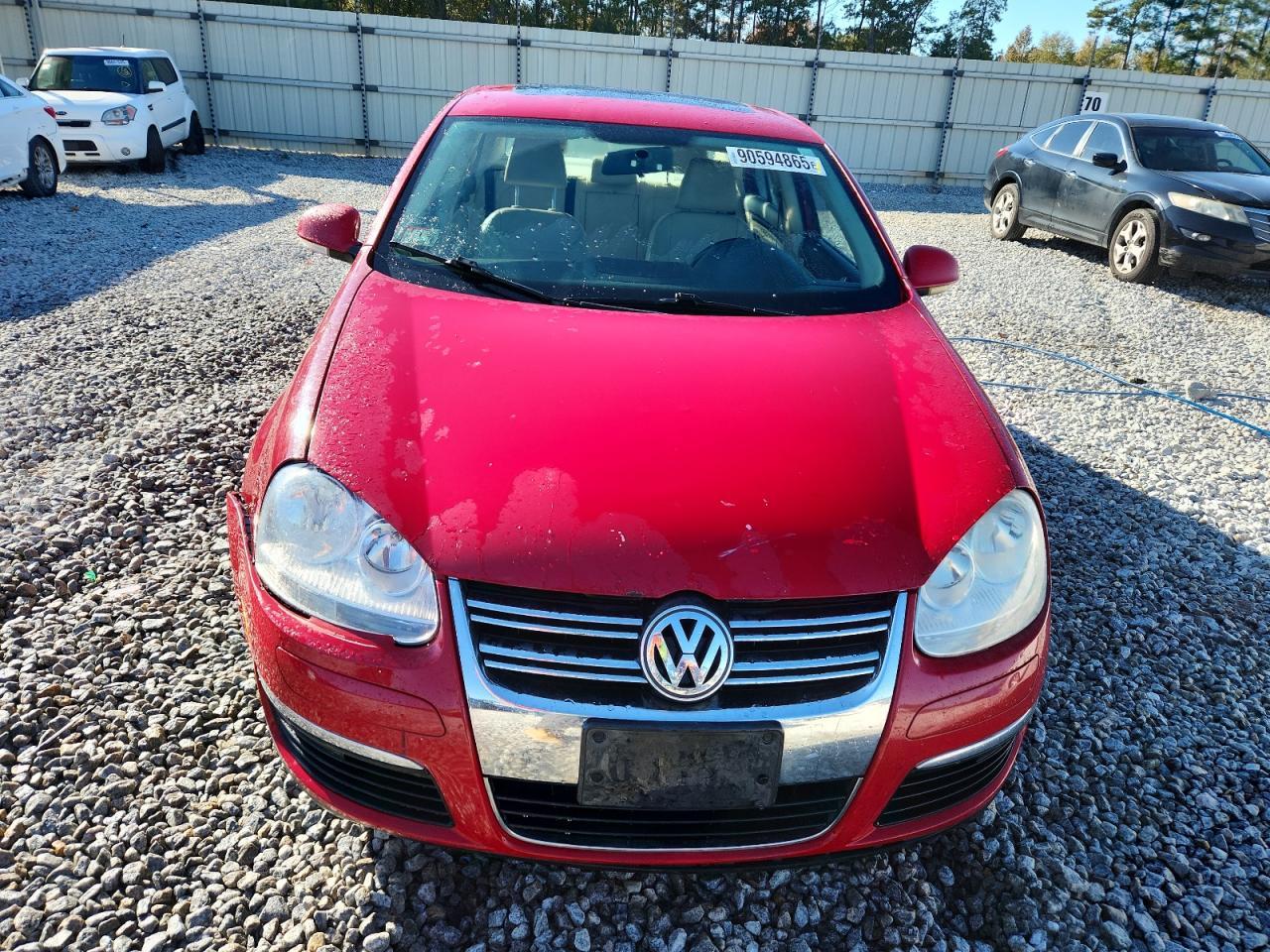 2010 VOLKSWAGEN JETTA