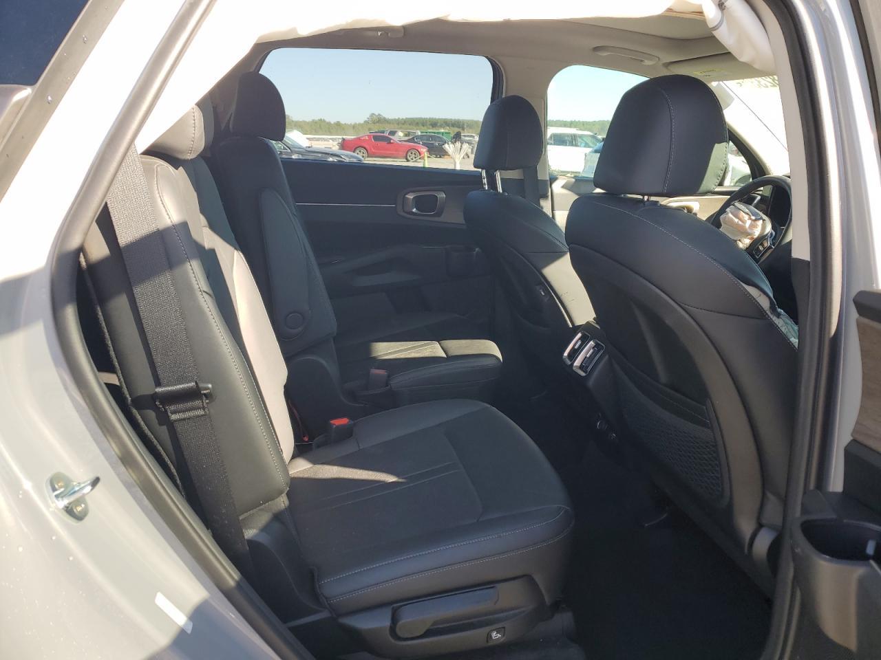 2023 KIA SORENTO
