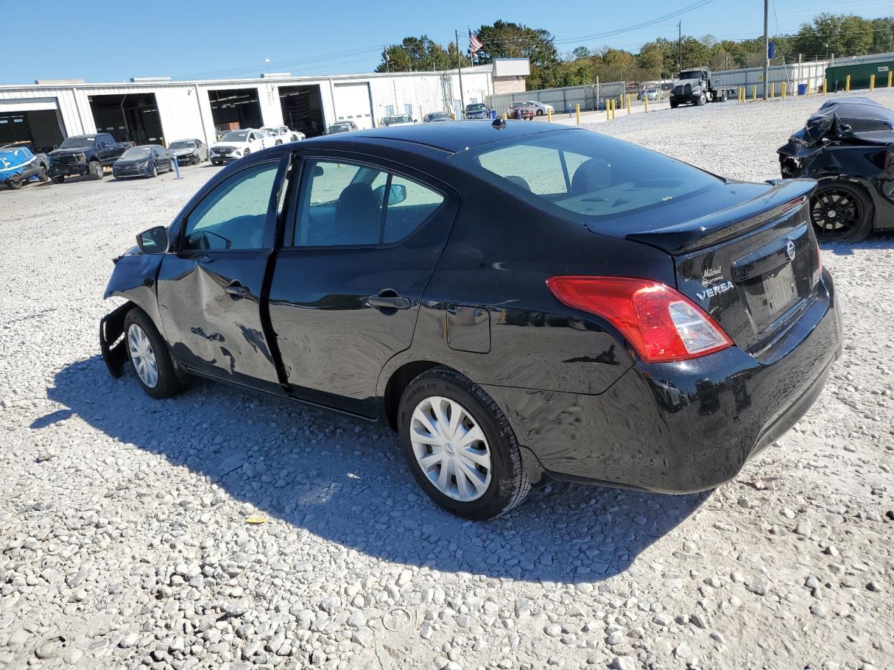 2018 NISSAN VERSA