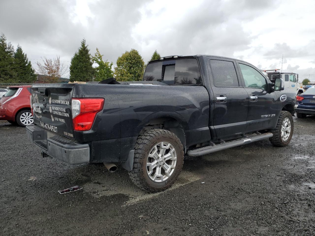 2016 NISSAN Titan
