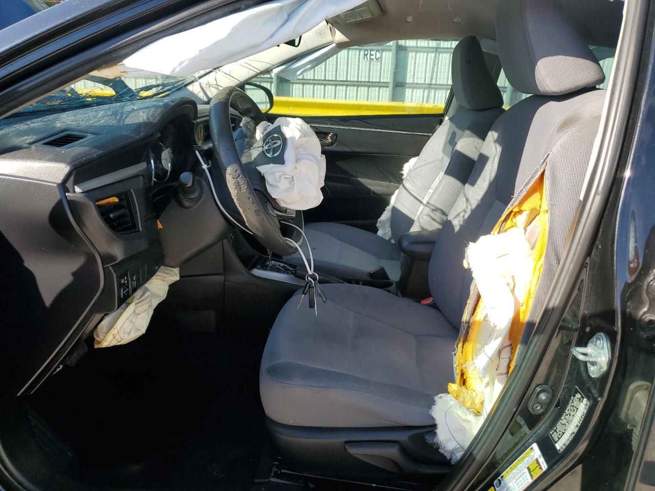 2015 TOYOTA COROLLA