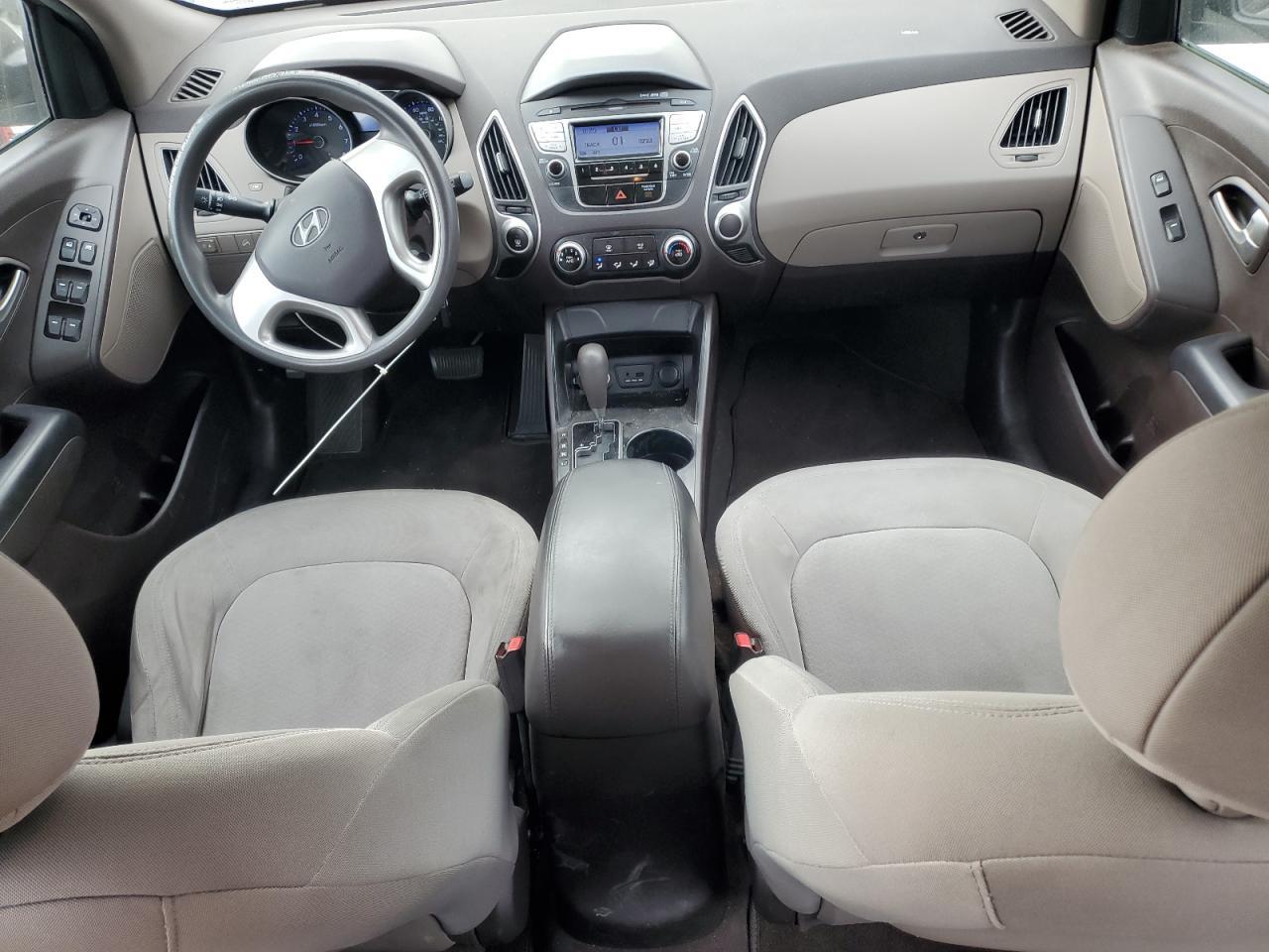 2011 HYUNDAI TUCSON